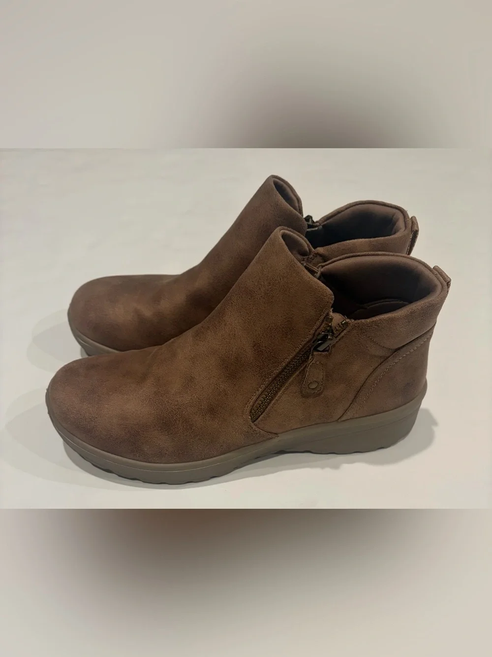 Skechers Women’s Lovely Vibe Ankle Boots - Mushroom Brown - US Size 9 NWOB